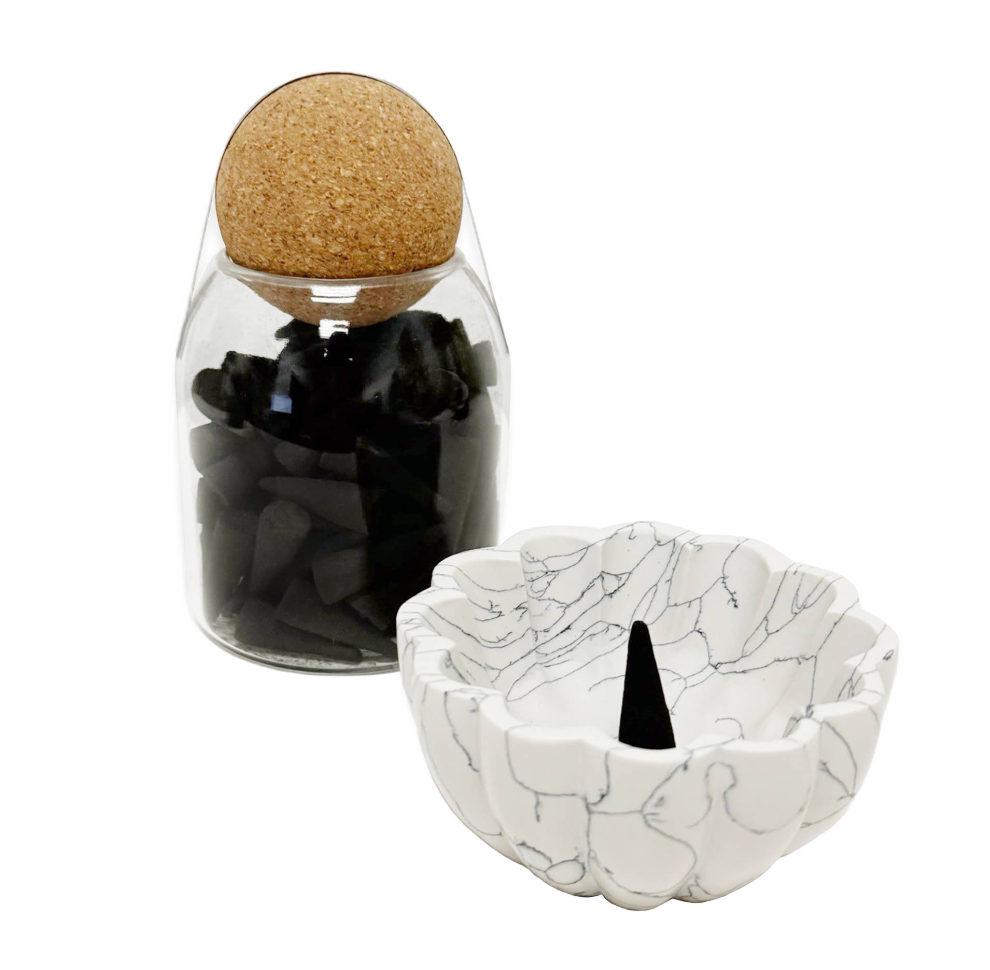Incense Cones In Jar: Sandalwood & Fig Fragrance