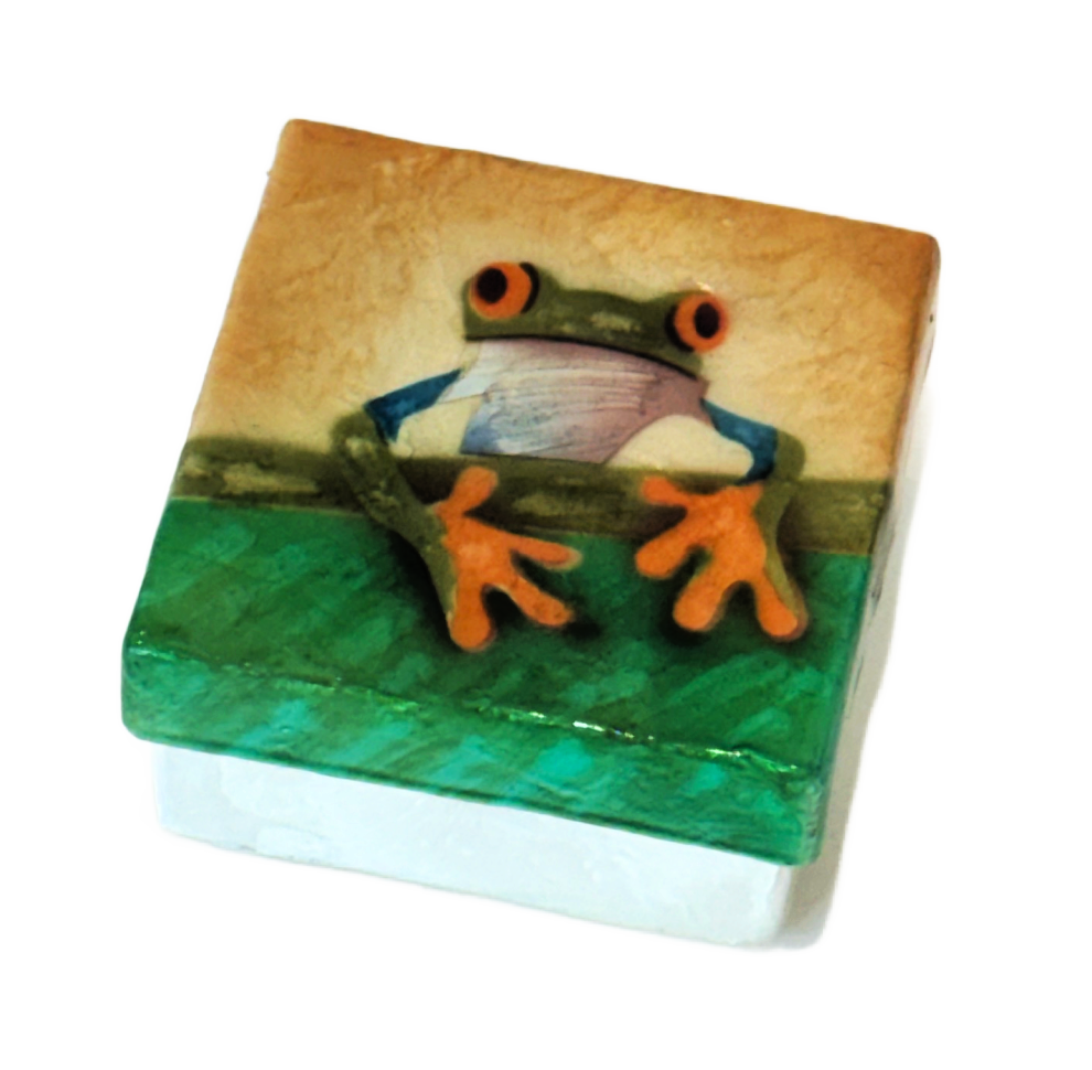 Frog Capiz Shell Box