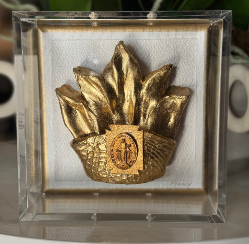 Crown 6x6 Acrylic Shadowbox