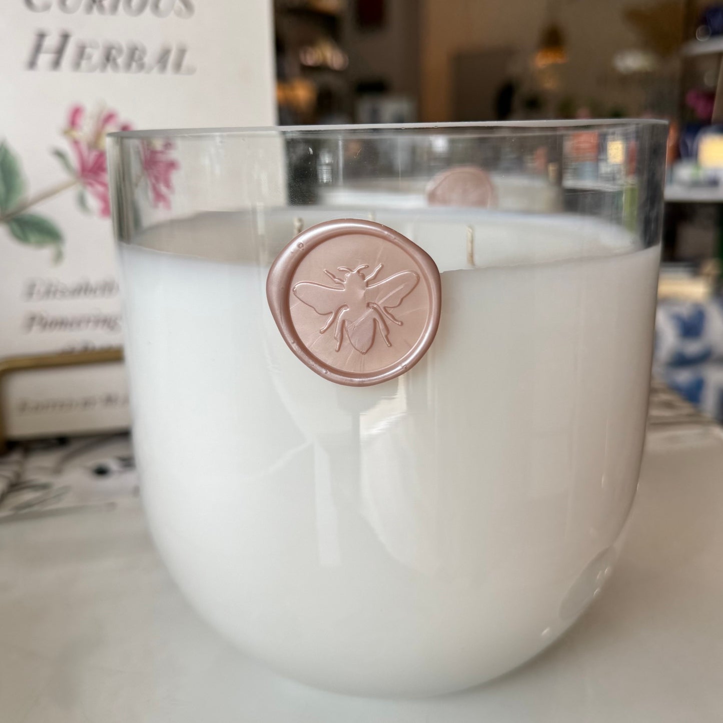 Abeille | The Queen Bee Signature Candle - Limited Edition 65oz