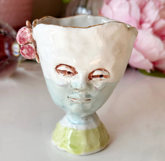 Papillon Poeme - Figurative Fauna Pottery