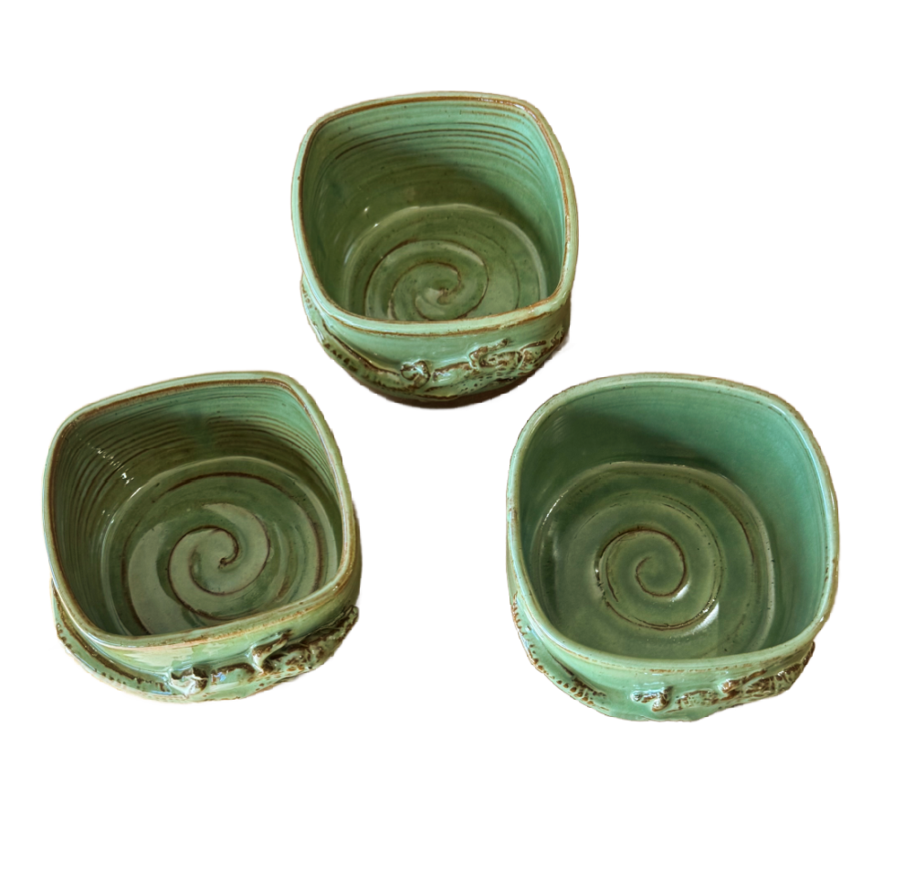 Green Alligator Ceramic Bowl